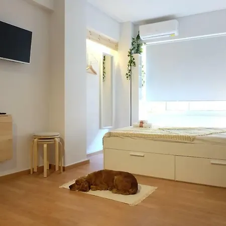 Kinfeels' Downtown Apartment B1 Larissa Exterior photo